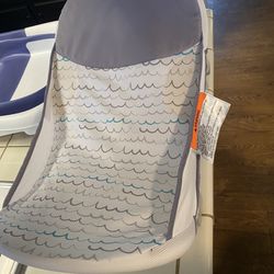 Foldable Infant Bath/shower Chair