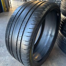 275/30/20 GOOD YEAR RUN FLAT - ONE TIRE 