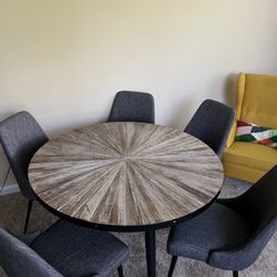 Dining Table and 6 Chairs Set