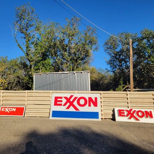 Exxon.signs