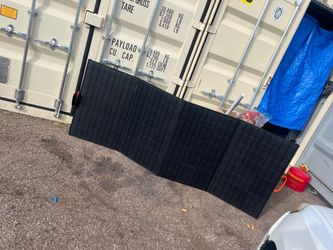 Goal zero yeti 1500x solar powered generator and solar board