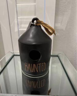 $22…New Rae Dunn BOO birdhouse. Please pickup in the area of 36th Ave and Pinnacle peak within 24hours of take greatly appreciated. Thank you!