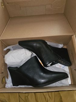Black mules