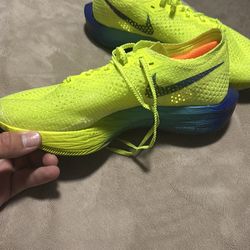 Nike VAPORFLY 3 jogging shoes