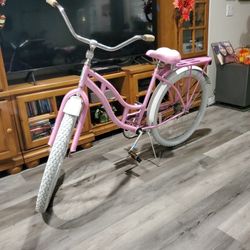 Schwinn Beach Cruiser