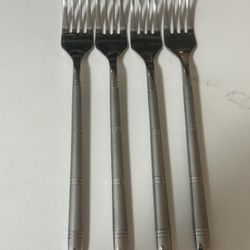 23 Dinner Forks