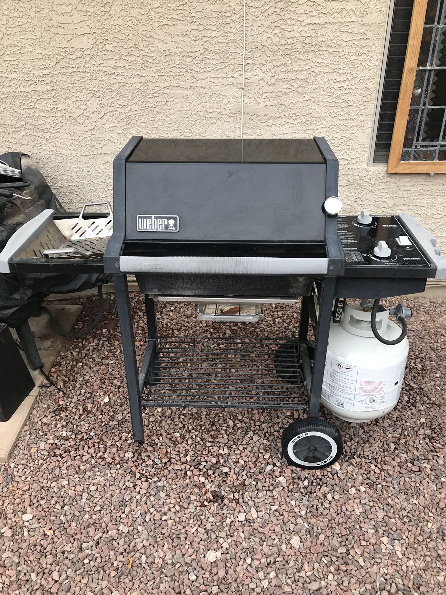 Weber Silver 8127 gas grill for Sale in Chandler AZ OfferUp
