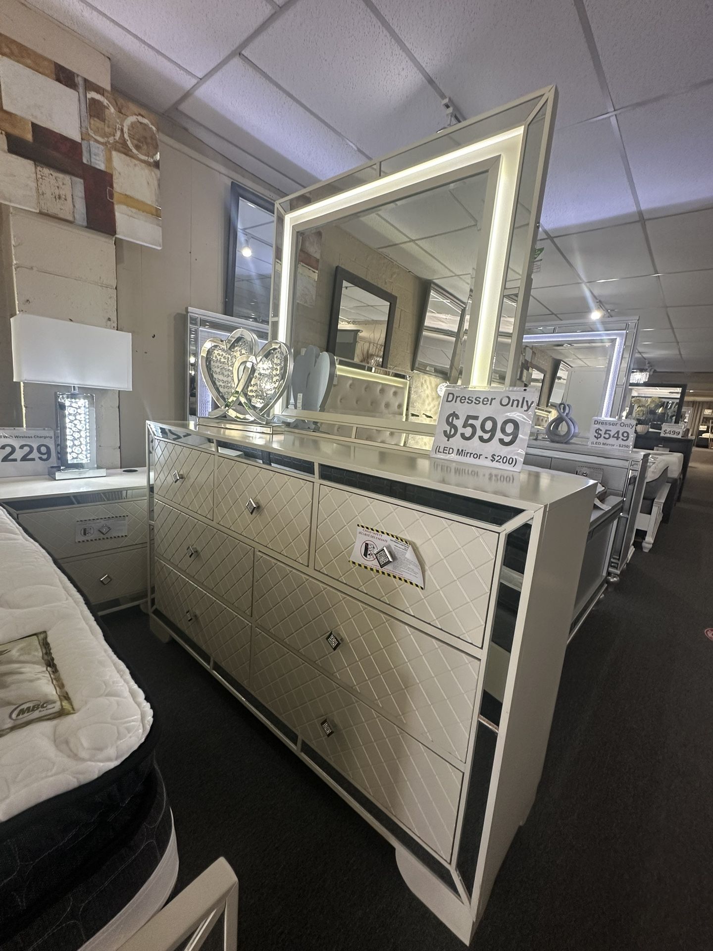 Brand New Queen 4 Piece Bedroom Set