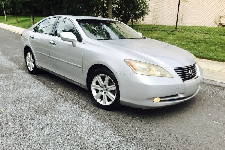 $6000 FIRM ( NON Negotiable) 2007 Lexus ES 350 • COLD AC Push to start