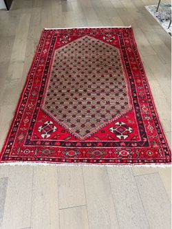 Hand-made Persian Hamadan Rug - GREAT CONDITION