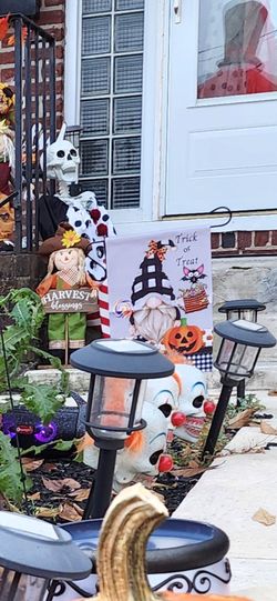 💀 Life-Size Poseable Halloween Skeleton