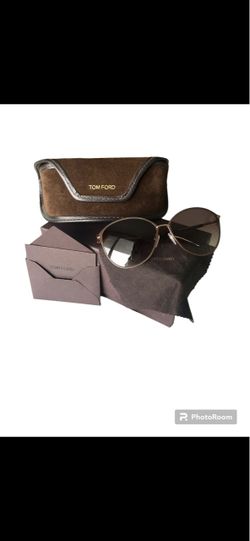 TOM FORD ; Sumglasses