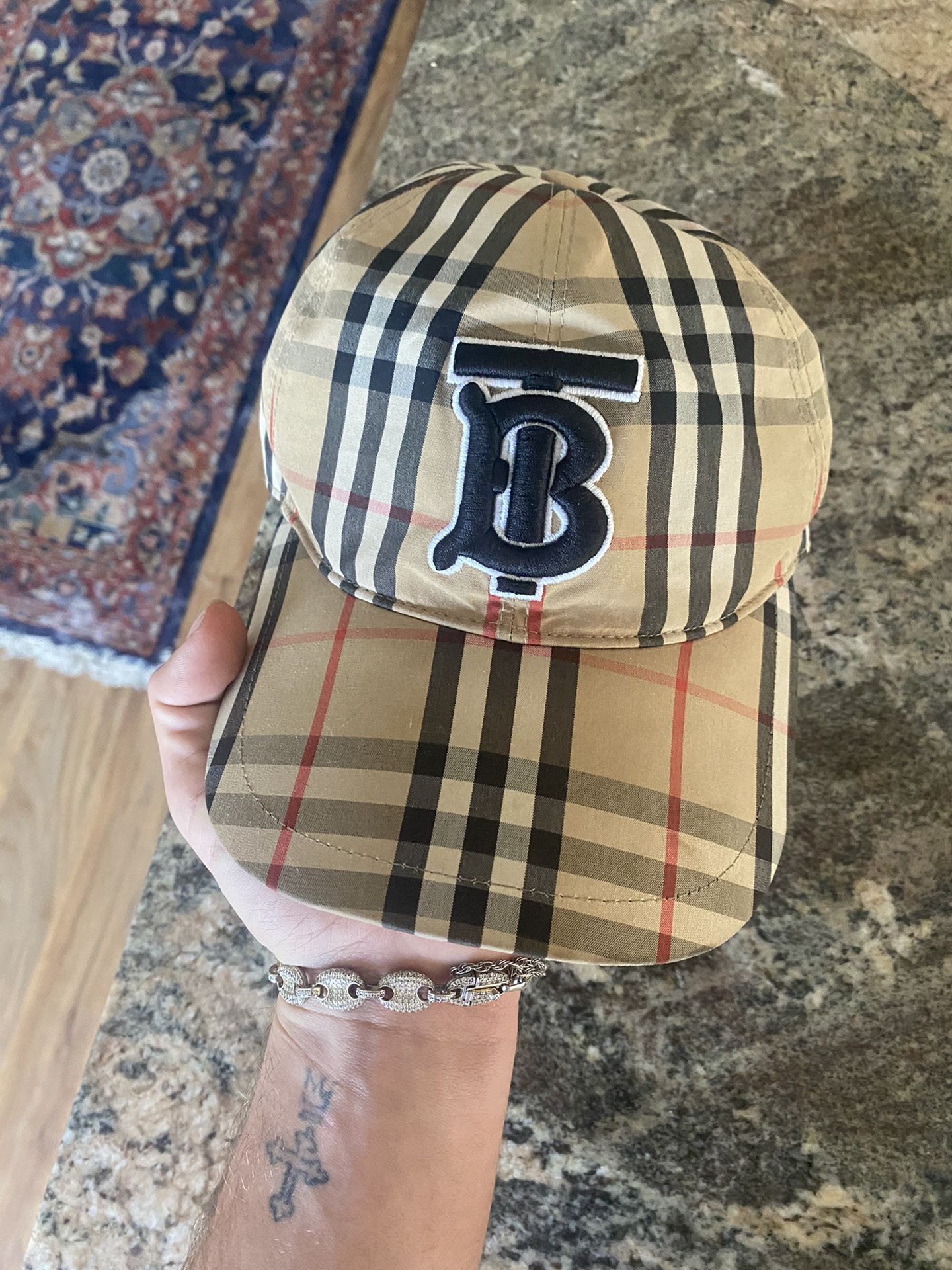 Woman’s Burberry Hat