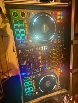Pioneer FLX10 with carrying case