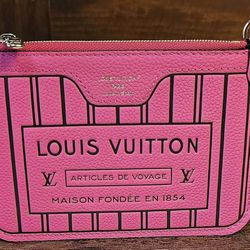 LV pouch