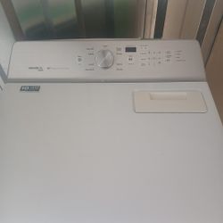 Electric 220v Dryer. (Not Gas)