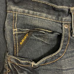 ARIAT Jeans