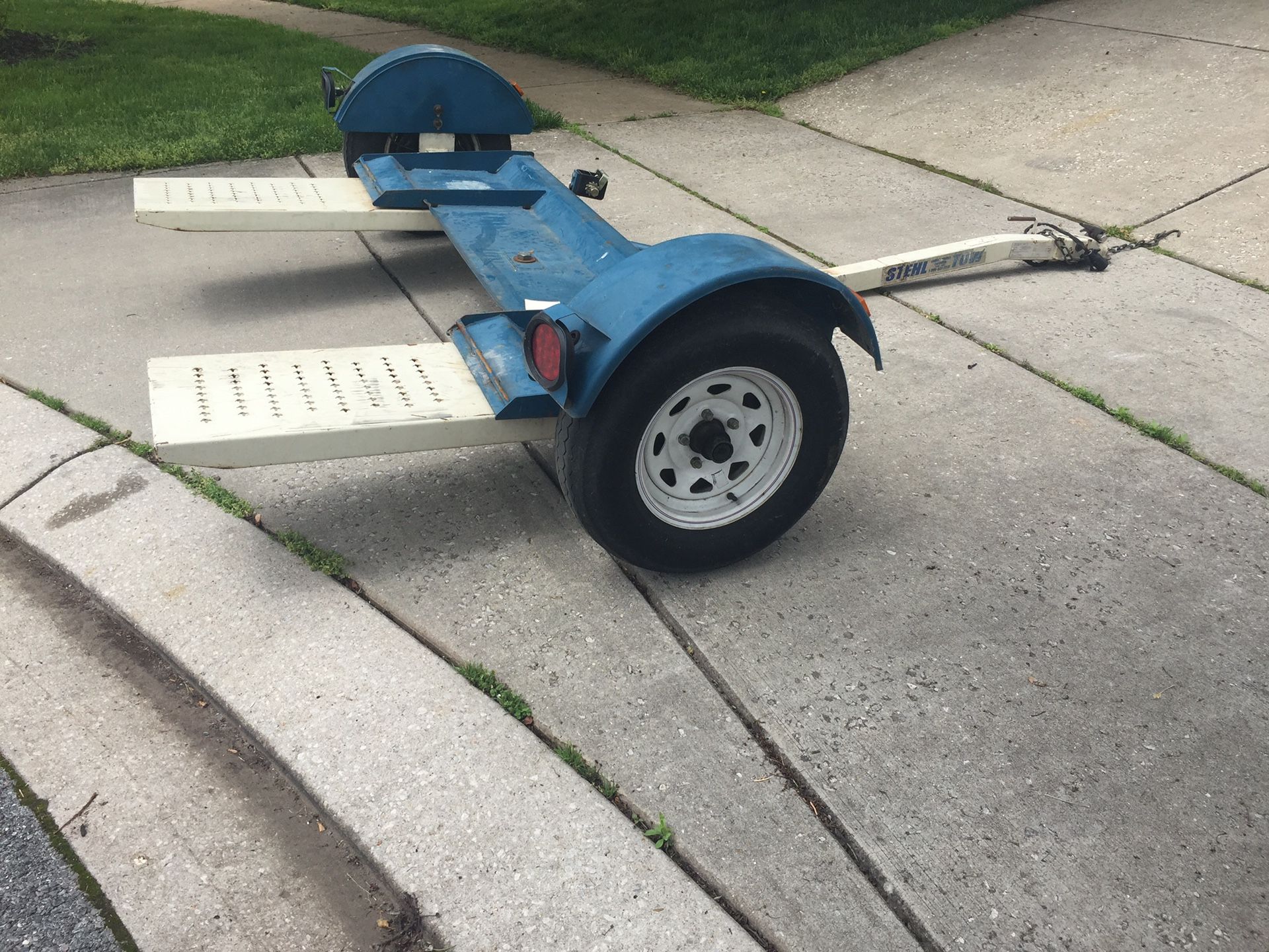 Great Stehl Tow Dolly with Electric Brakes for Sale