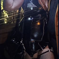 Sexy police costume 