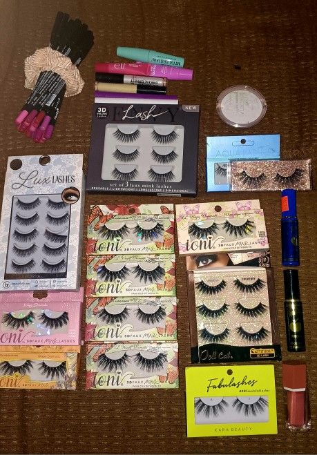 Lashes / Make Up Stuff