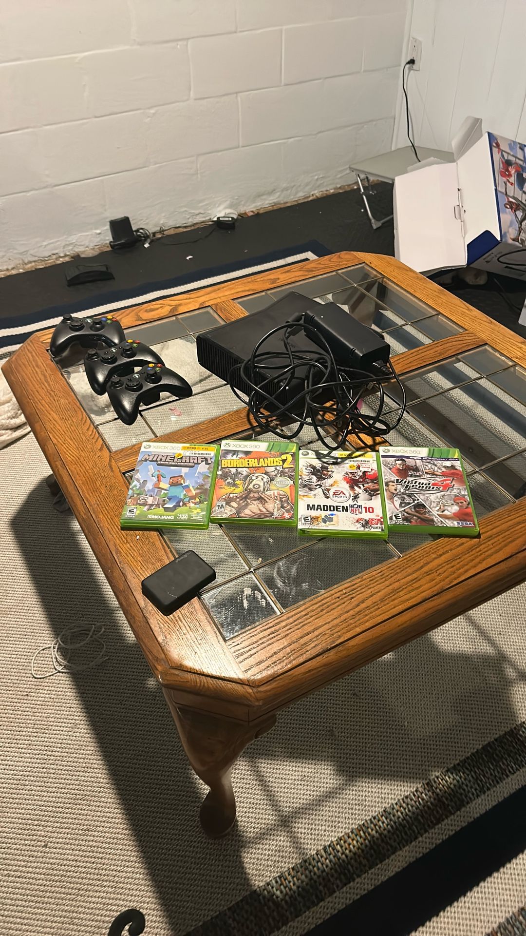 Xbox 360 with games