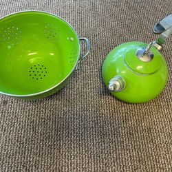 Tea Kettle And Colander Set 