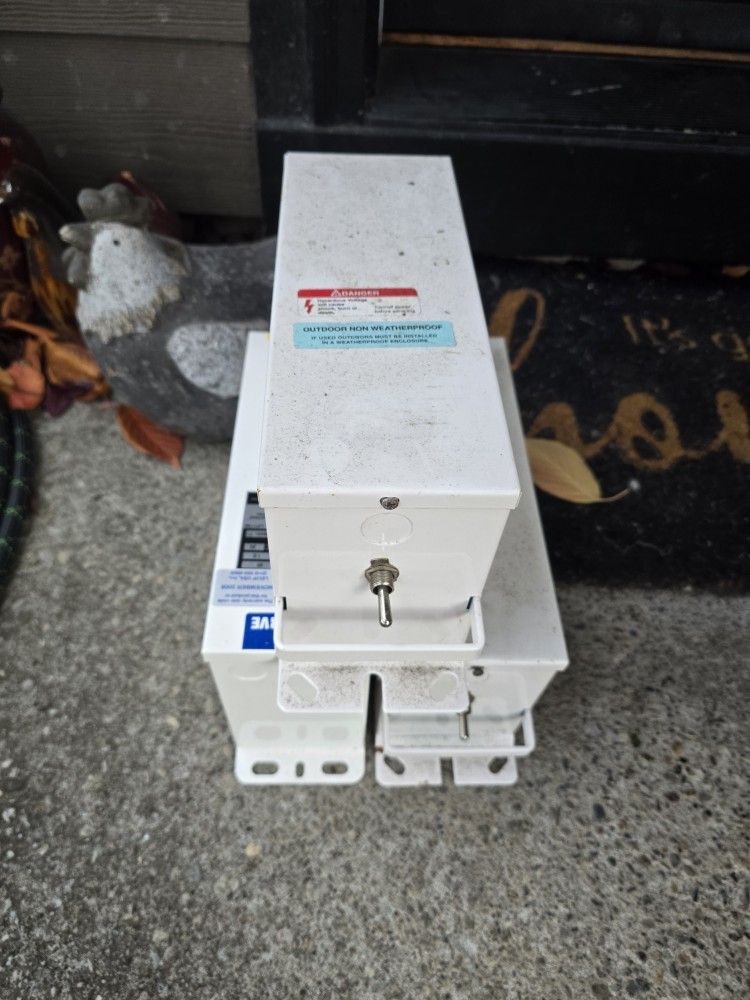 3 Working Outdoor Sign Transformers