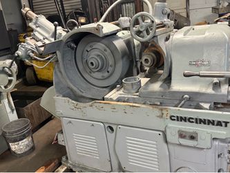 Cincinnati Centerless grinder