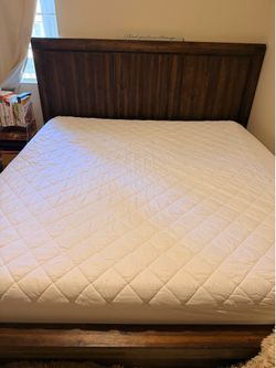 King size Tempur-pedic mattress