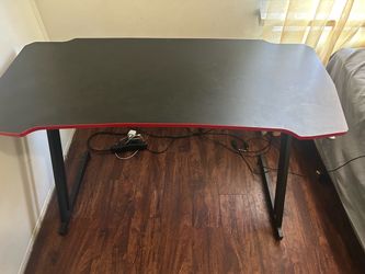 Gaming desk
