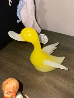 Yellow Art Glass Duck Figurine