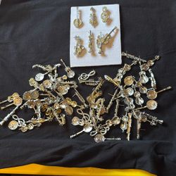  Rhinestone Brooch Pins