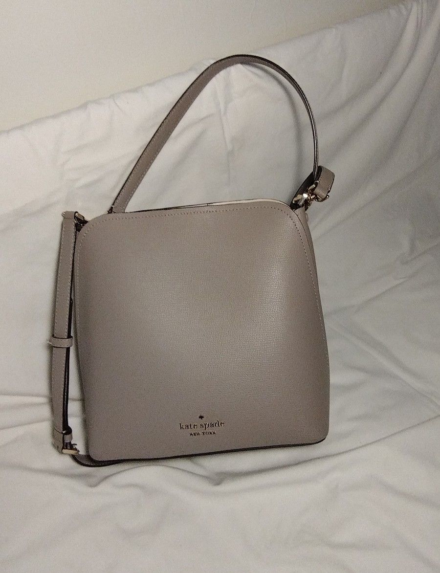 Kate Spade Darcy Large Bucket Bag -Taupe