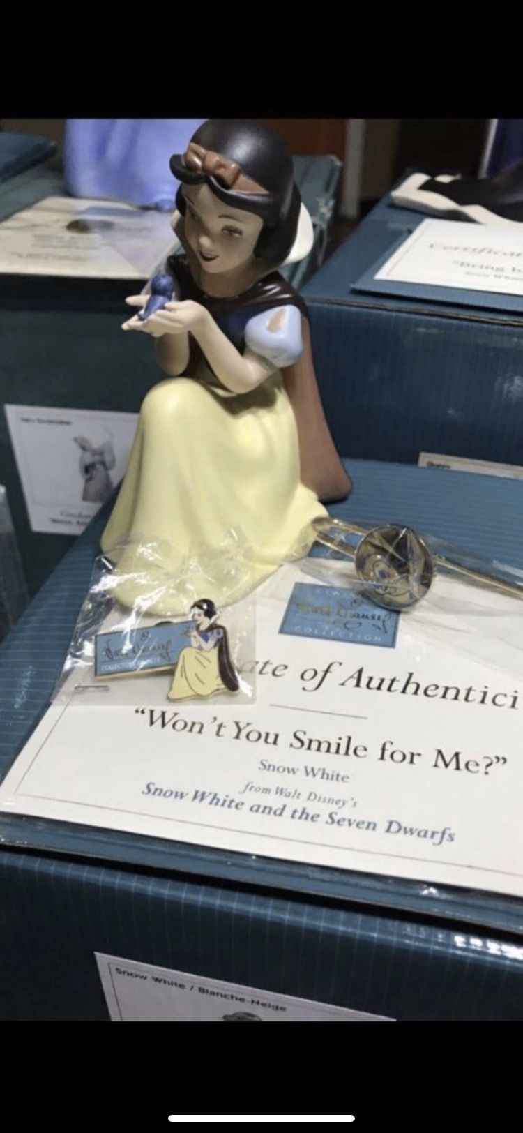 WDCC Snow White “Won’t You Smile for Me” Disney Figurine