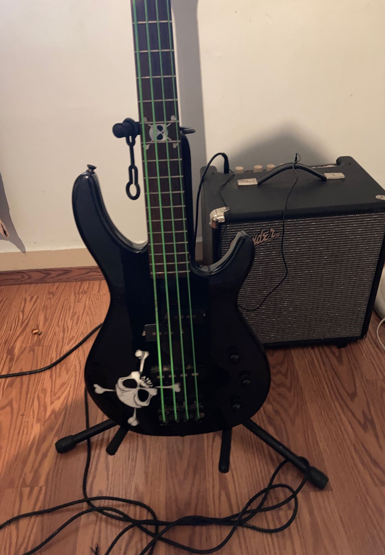 (Gerber) Bass and amp for 300