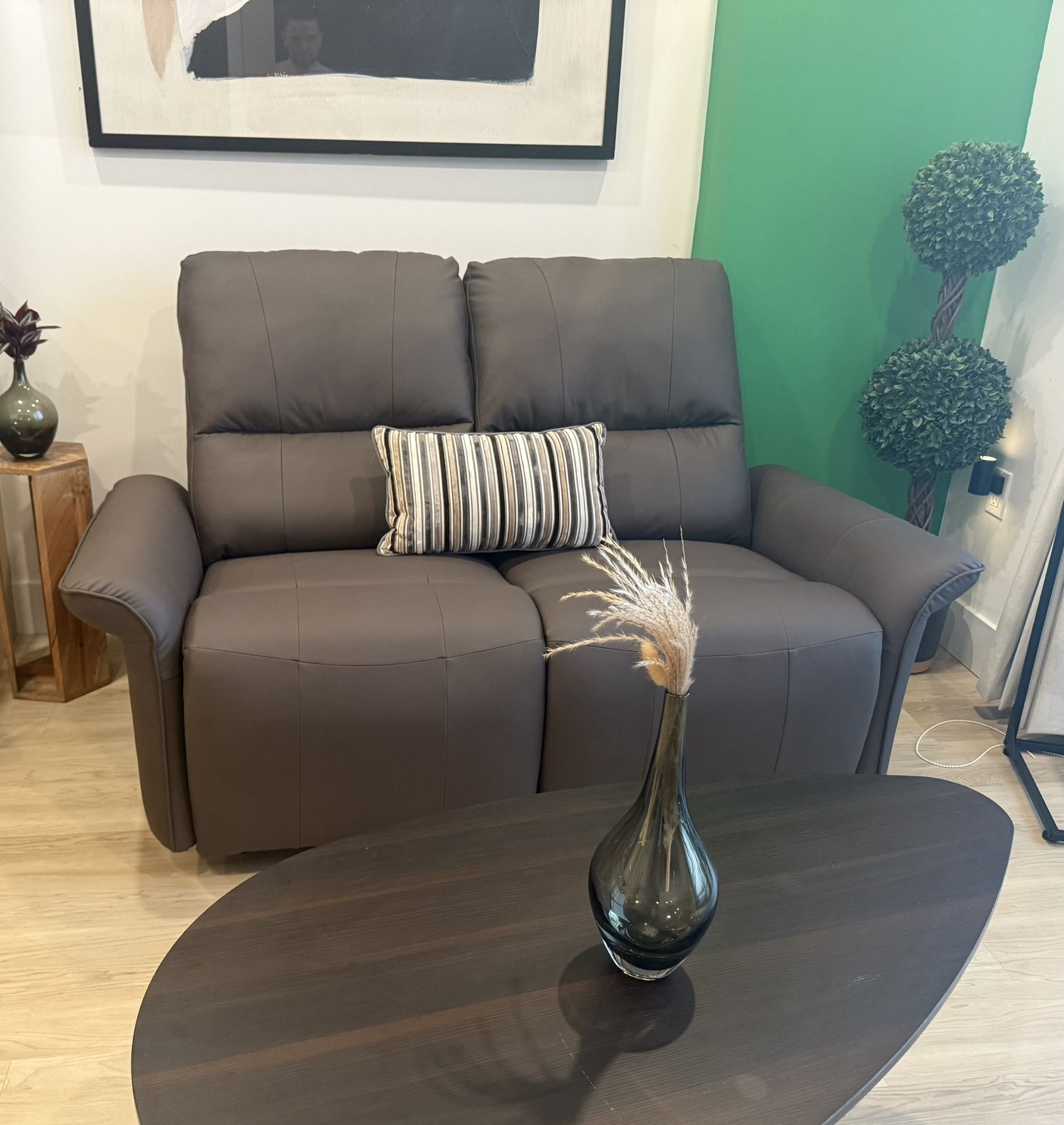 BRAND NEW Leather Love Seat Recliner Sofa $95