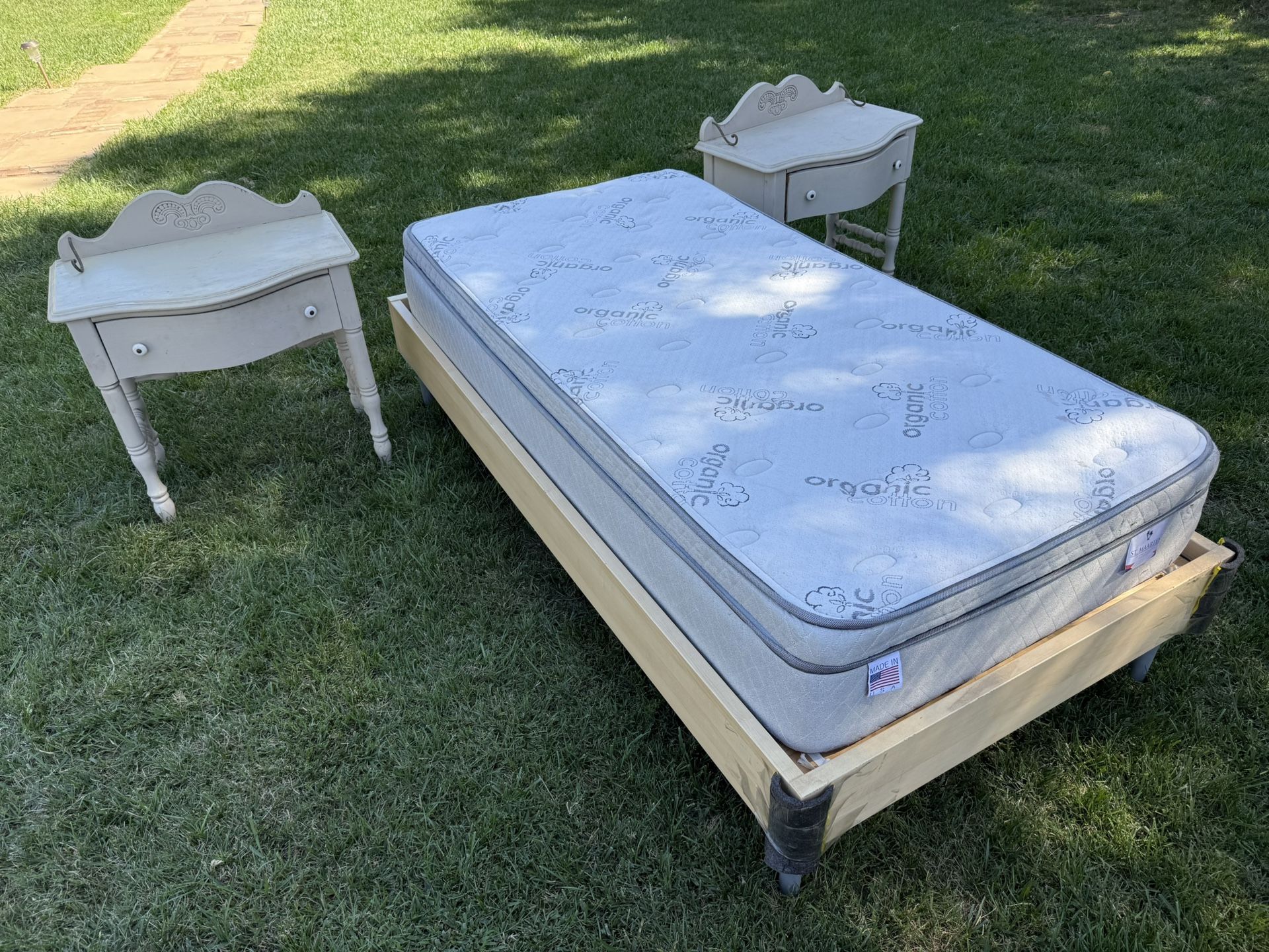 Twin Bed Frame And Nightstands