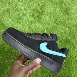 “Tiffany” Nike Air Force 1