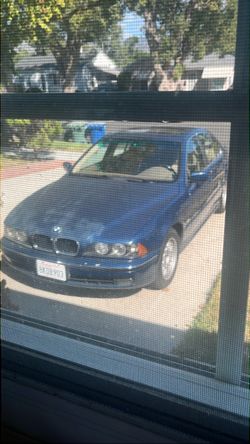 2001 BMW 525i