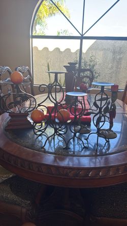 Decorative Metal Candle Holders – Elegant Home Décor