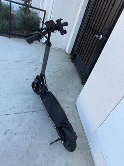 Electric scooter
