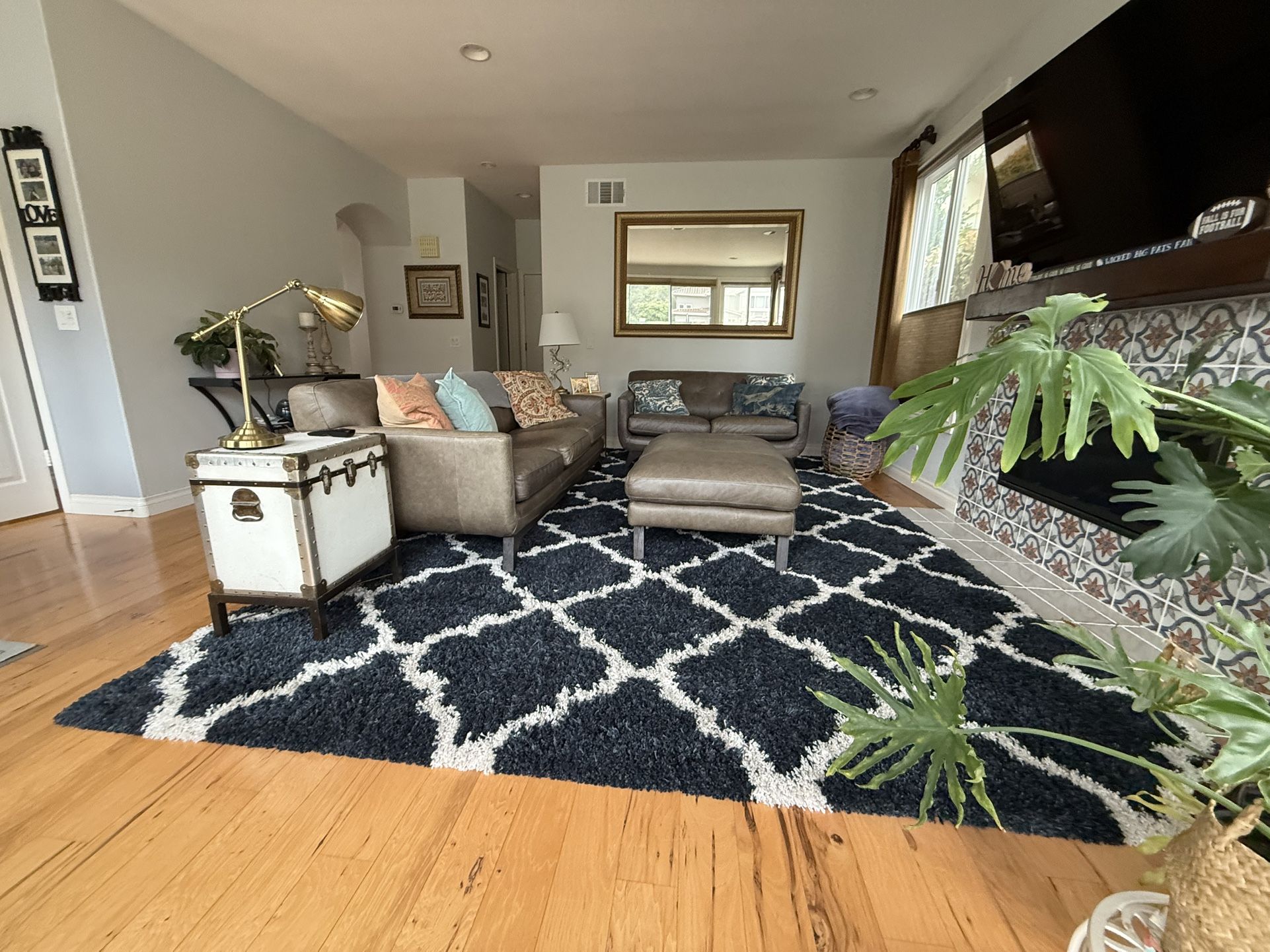 Cosette Sofa, Loveseat, And ottoman