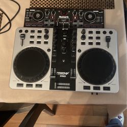 DJ Equipment 
