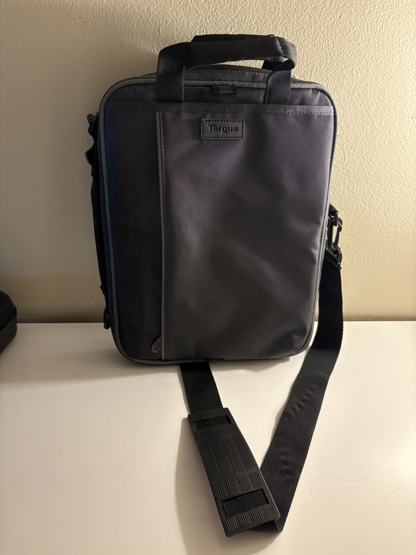 Laptop Case New