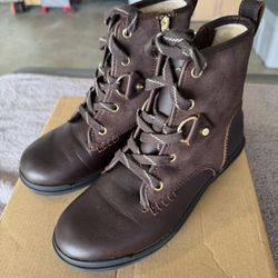 UGG Women’s Hapsburg Hiker - Size 6