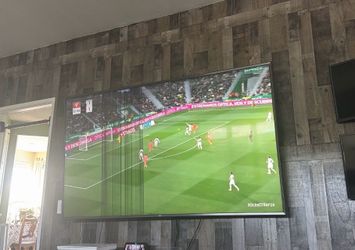 LG 86in TV  120 Hz FREe