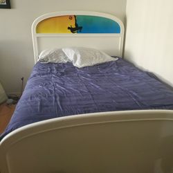 White Full Bed And Dresser 