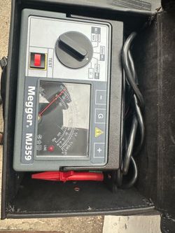 Megger MJ359 Analog InsulationResistance Tester