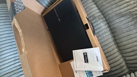 ASUS  vivobook laptop
