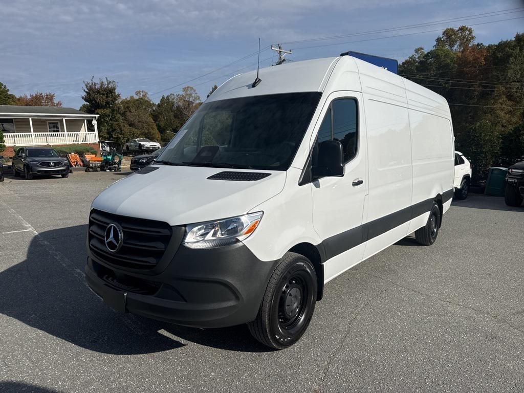 2025 Mercedes-Benz Sprinter 2500